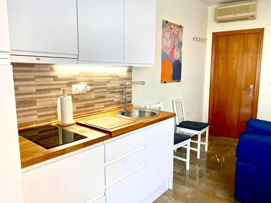 Apartamento Antonio By Solymar Holiday Torre Del Mar Dış mekan fotoğraf
